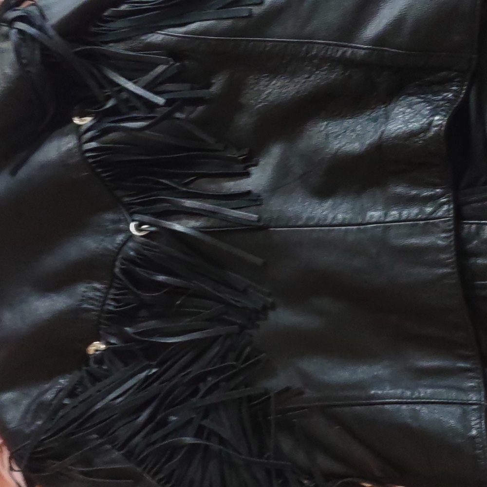 Women’s Rare  Vintage leather Concho fringe cropped jacket - Picture 16 of 17
